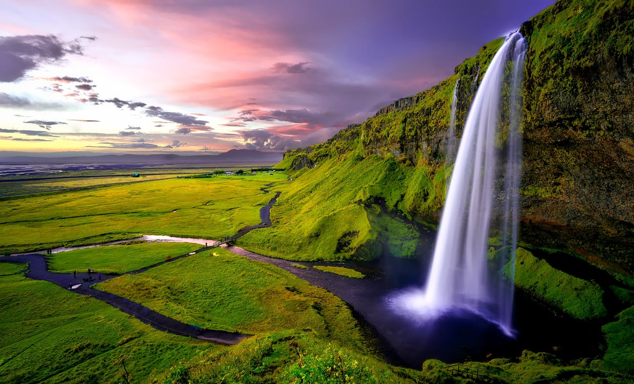 Witness 5 of the Most Breathtaking Waterfalls in Great Britain
